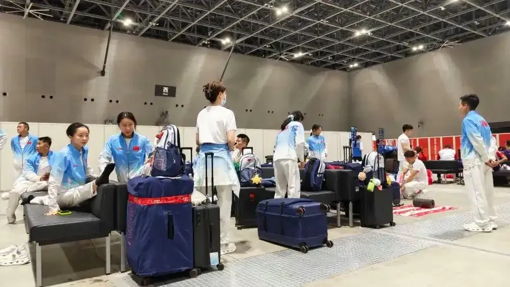 图片[2]-多国亚运代表队落地名古屋被困机场数小时，包括中国乒乓球队、羽毛球队、体操队等-华闻时空