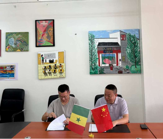 塞内加尔：公益赋能青年教育 华之爱公益协会与达喀尔大学孔子学院签署战略合作协议-华闻时空