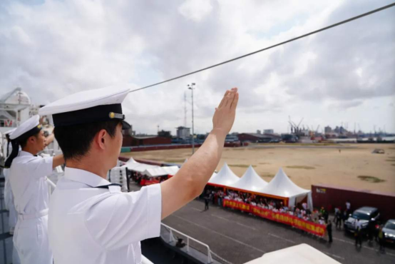 科特迪瓦:中国海军“吉祥方舟”号医院船结束访问-华闻时空